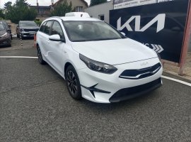 Kia Ceed 1,5 SW T-GDI SPIN 7DCT + zimní pneu